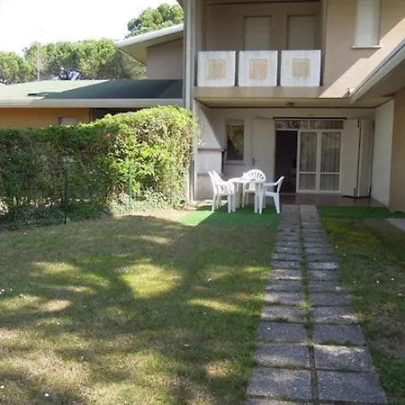 With Pool Garden And Fireplace *