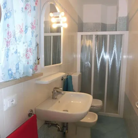 With Pool, Garden And Fireplace Apartman