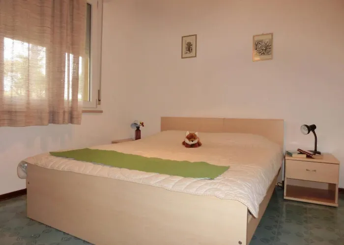 Apartment With Pool Garden And Fireplace *