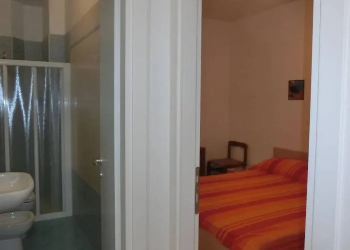 With Pool Garden And Fireplace Apartment *